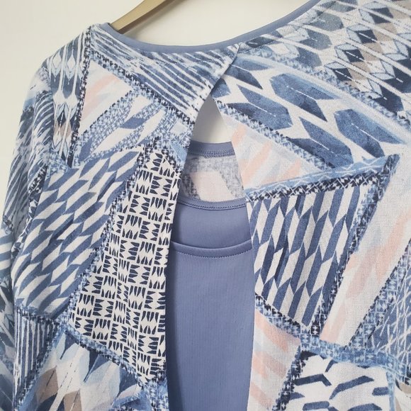 CHICO'S Women's Blue Abstract Print Sweater Light w/ Tank Top Underlay - Picture 3 of 11